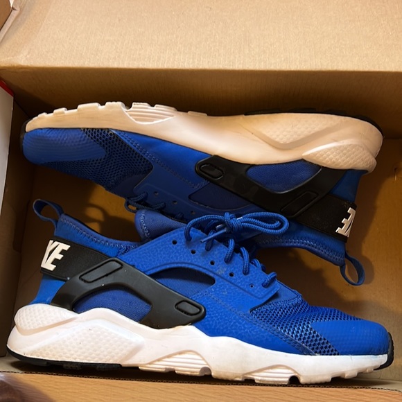 NIKE AIR HUARACHE RUN ULTRA GS *USED - Picture 3 of 3